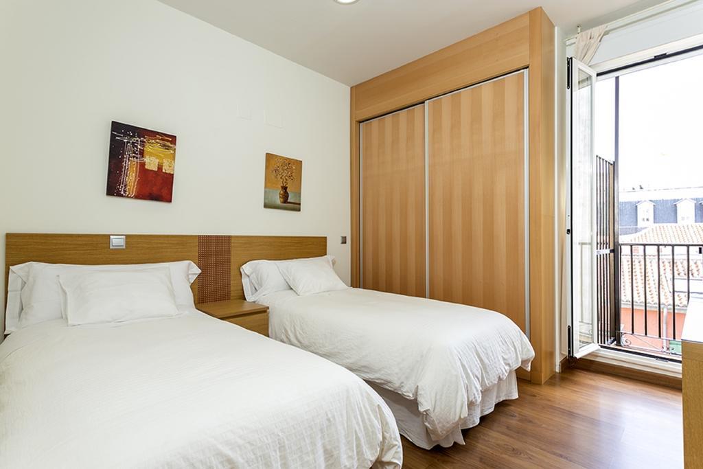 Apartments Center Madrid Szoba fotó