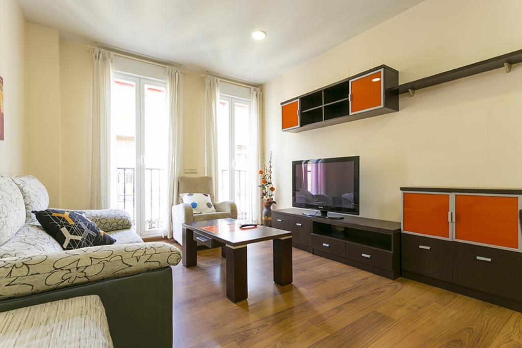 Apartments Center Madrid Szoba fotó