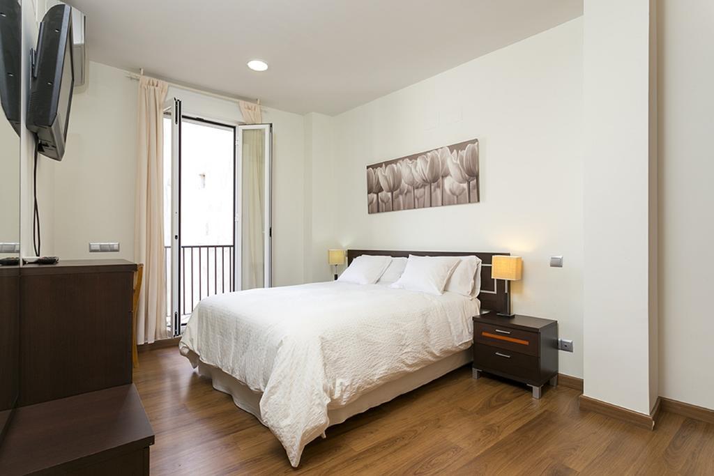 Apartments Center Madrid Szoba fotó